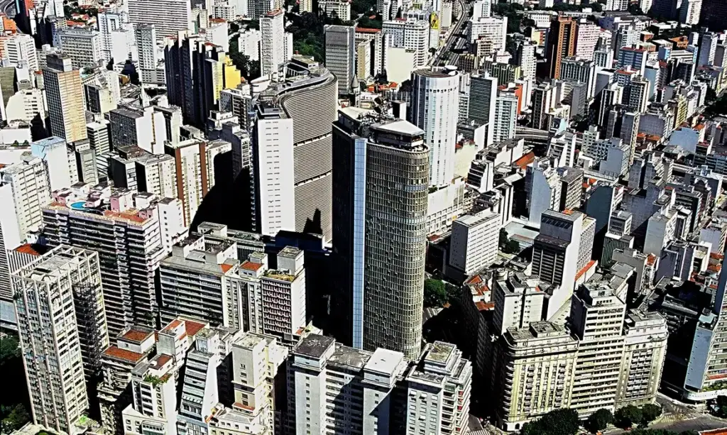 prédios em São Paulo simbolizando o aumento de IGPM em outubro de 2025