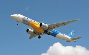 Embraer celebra recorde histórico de pedidos e dívida zero em 2025