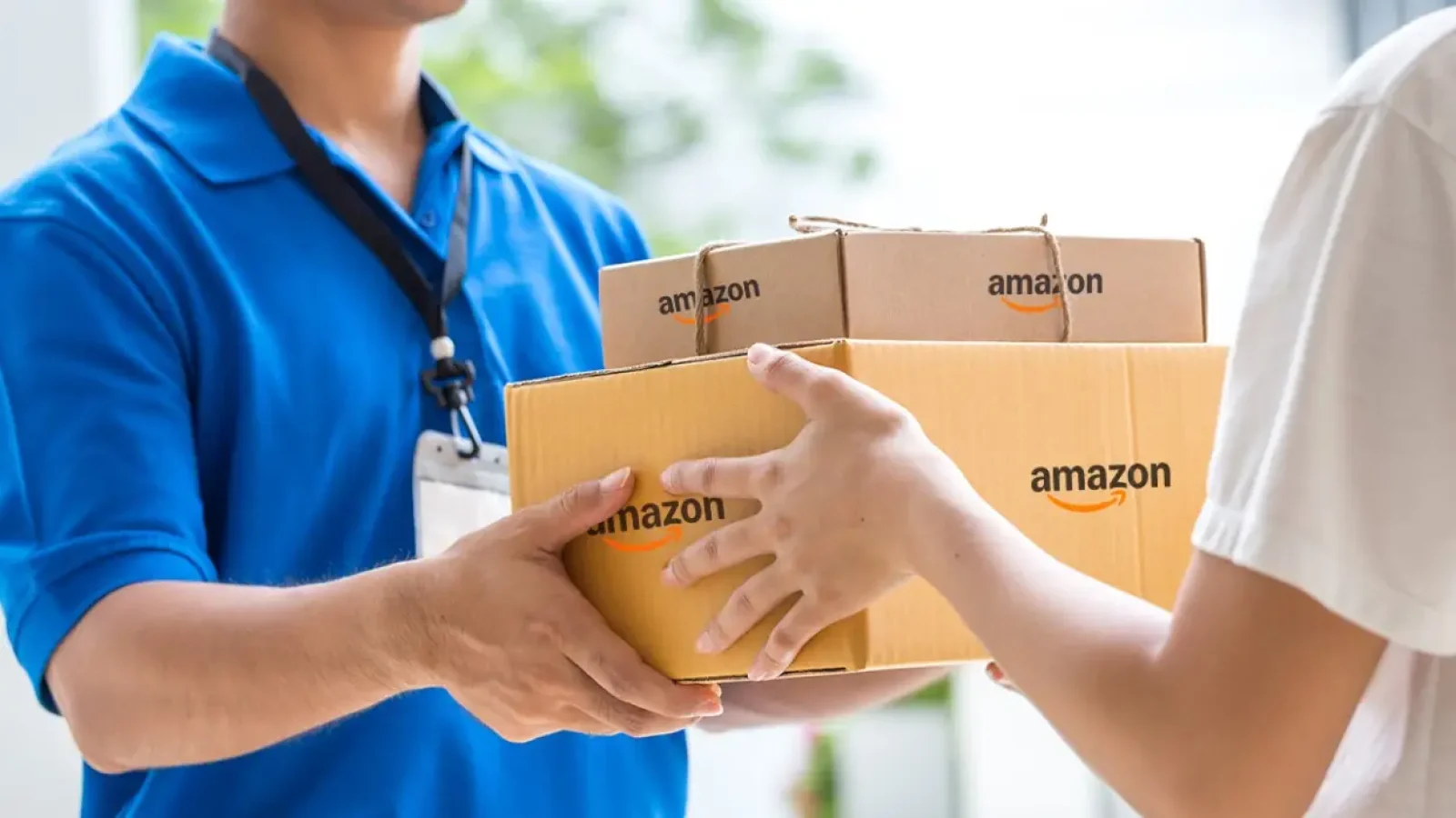 Amazon corta empregos e aposta em automação com IA