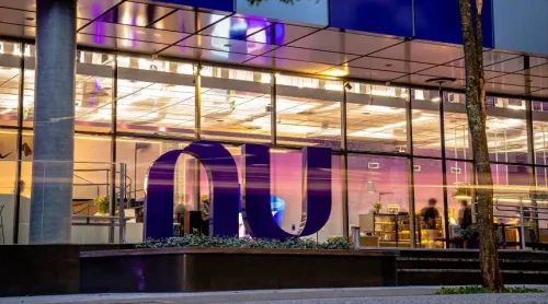 Nubank supera Petrobras e lidera empresas brasileiras